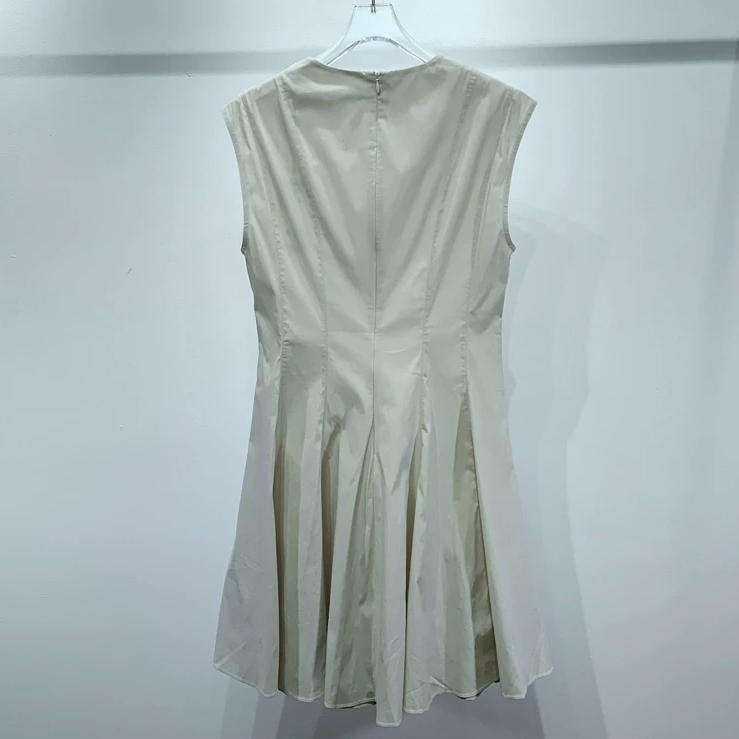 French Style Waist Cinching Round Neck Dress