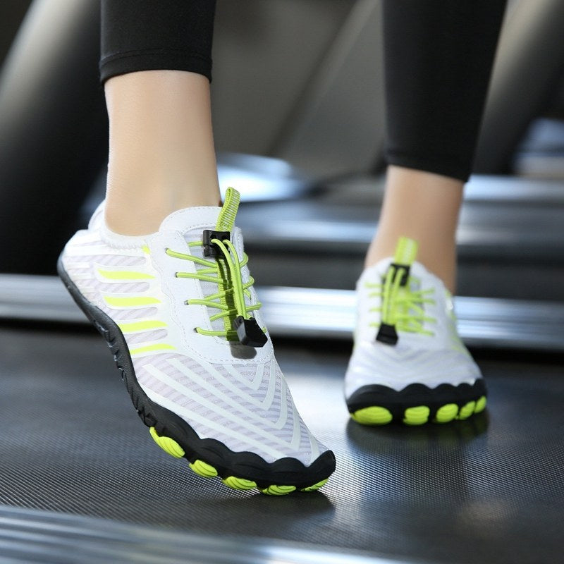Indoor fitness shoes