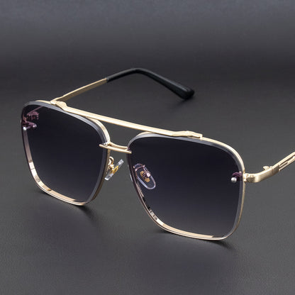 UV-protective and glare-reducing sunglasses