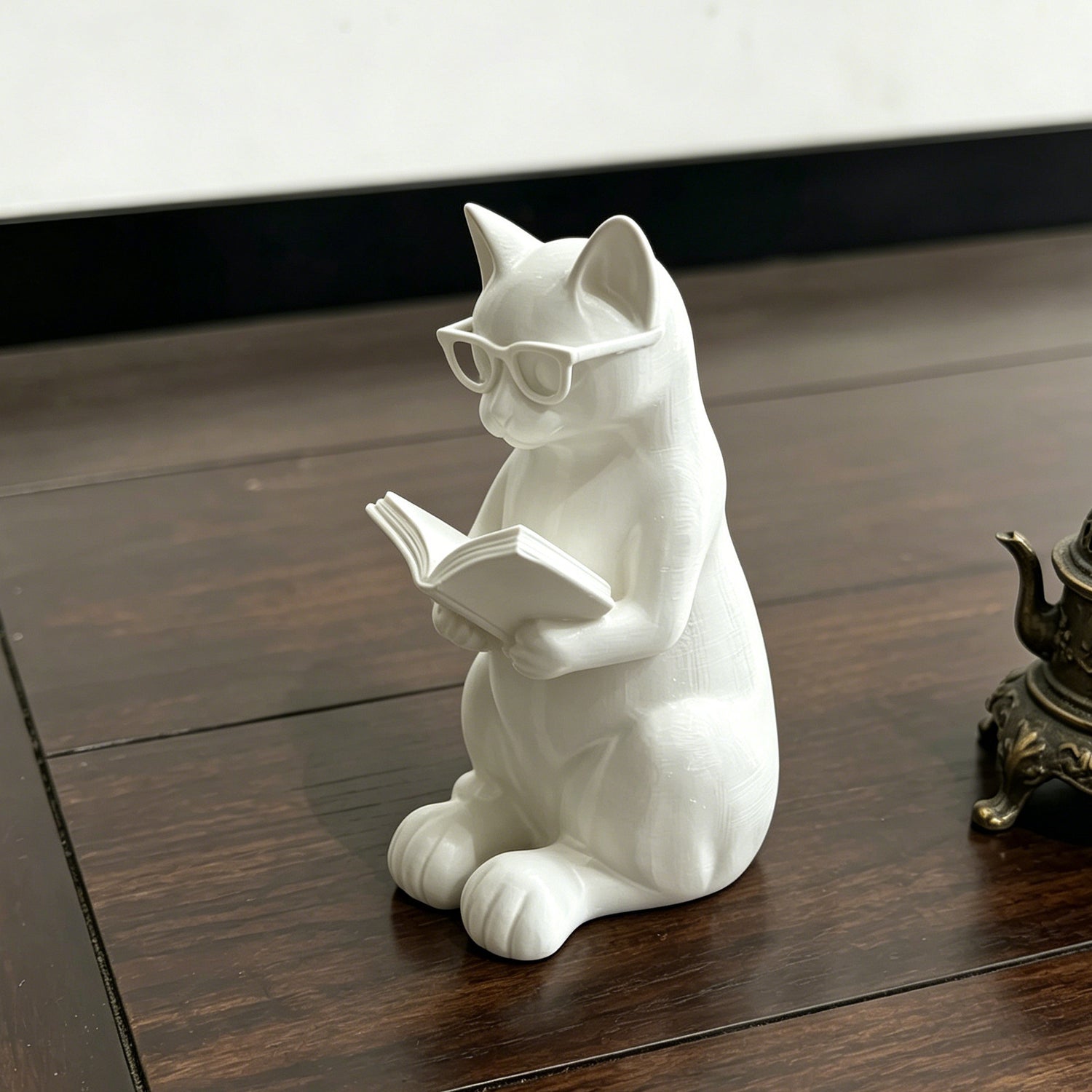 3D Printed Cat Reading Sculpture Desktop Decoration