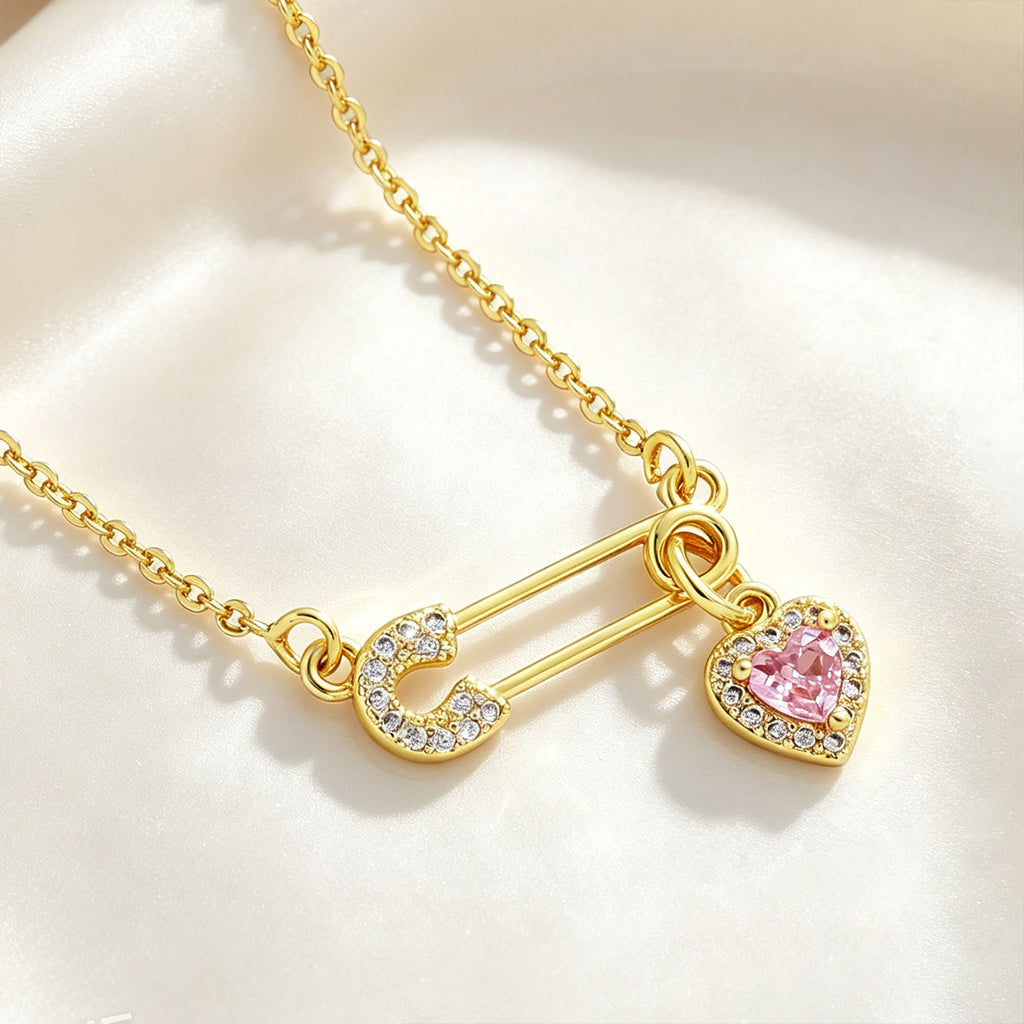 Copper-Inlaid Zircon Heart Pendant Necklace, Heart-Shaped Clavicle Chain