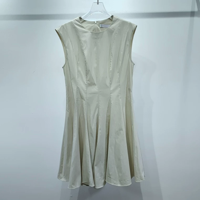 French Style Waist Cinching Round Neck Dress