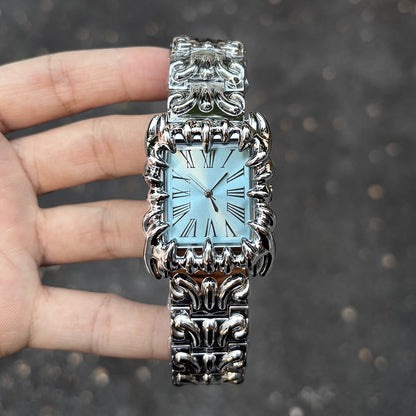 Claw Design Retro Quartz Watch