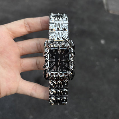 Claw Design Retro Quartz Watch