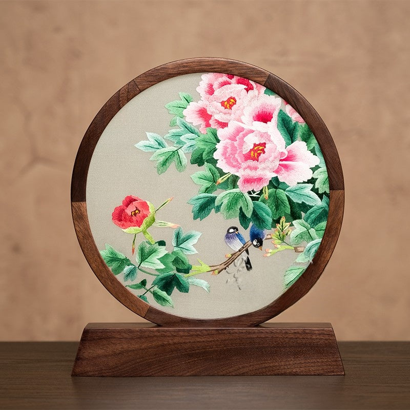 Decorative embroidery
