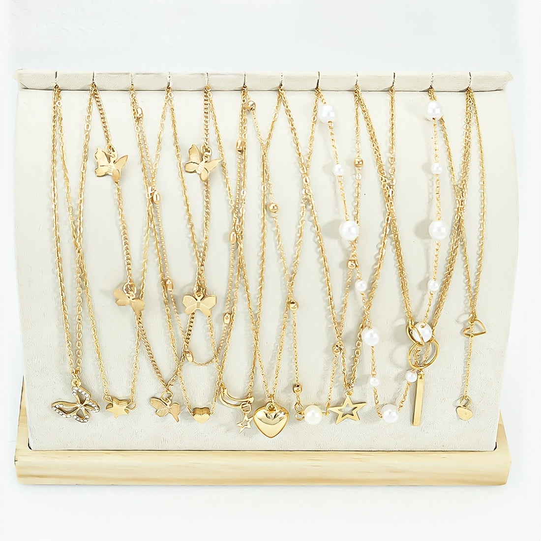 Elegant Animal Motif Gold Necklace Set